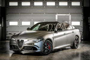 TINY JPG Alfa Romeo Giulia Quadrifoglio NRING (1)